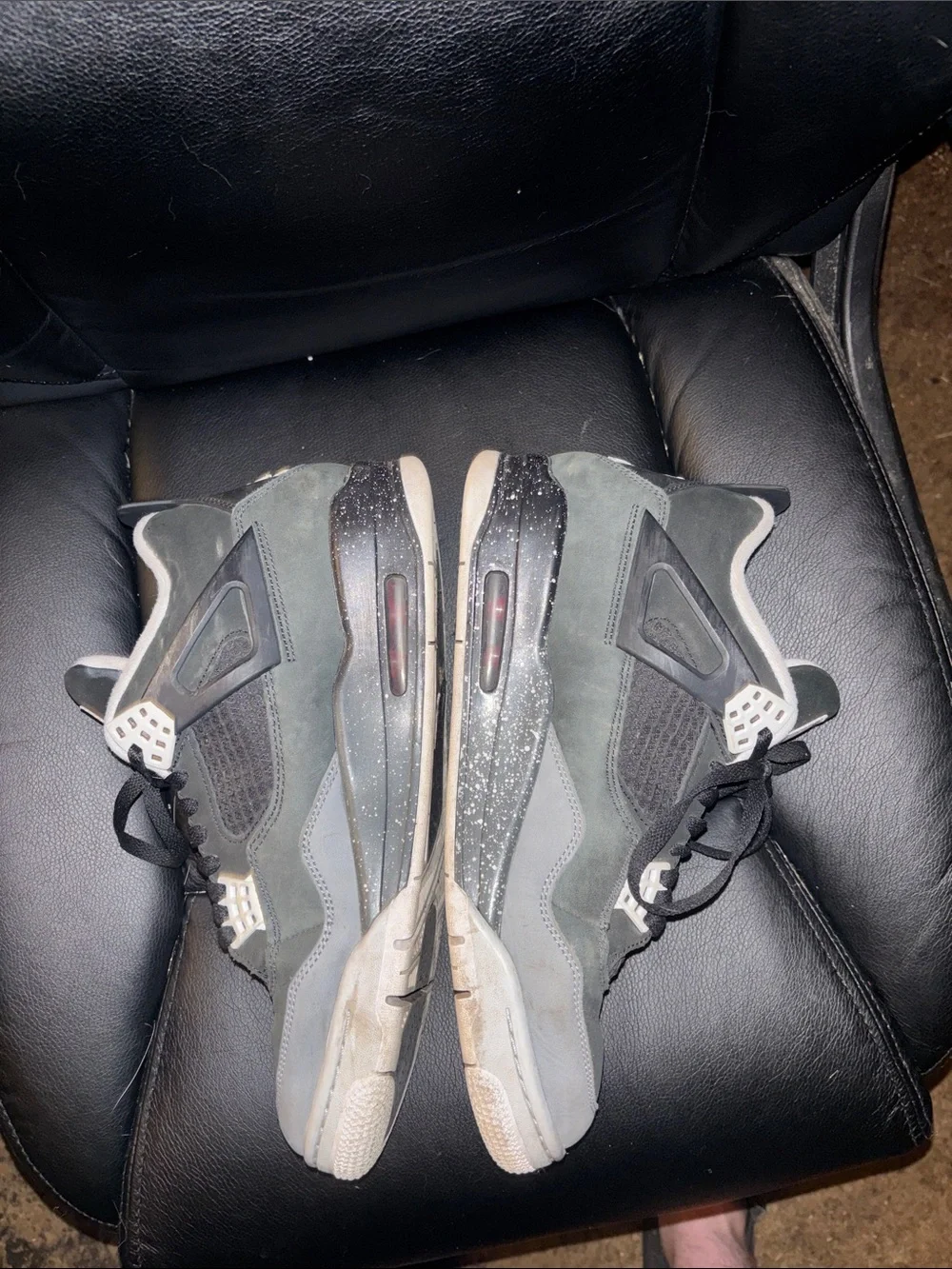 Jordan retro 4’s size 10.5